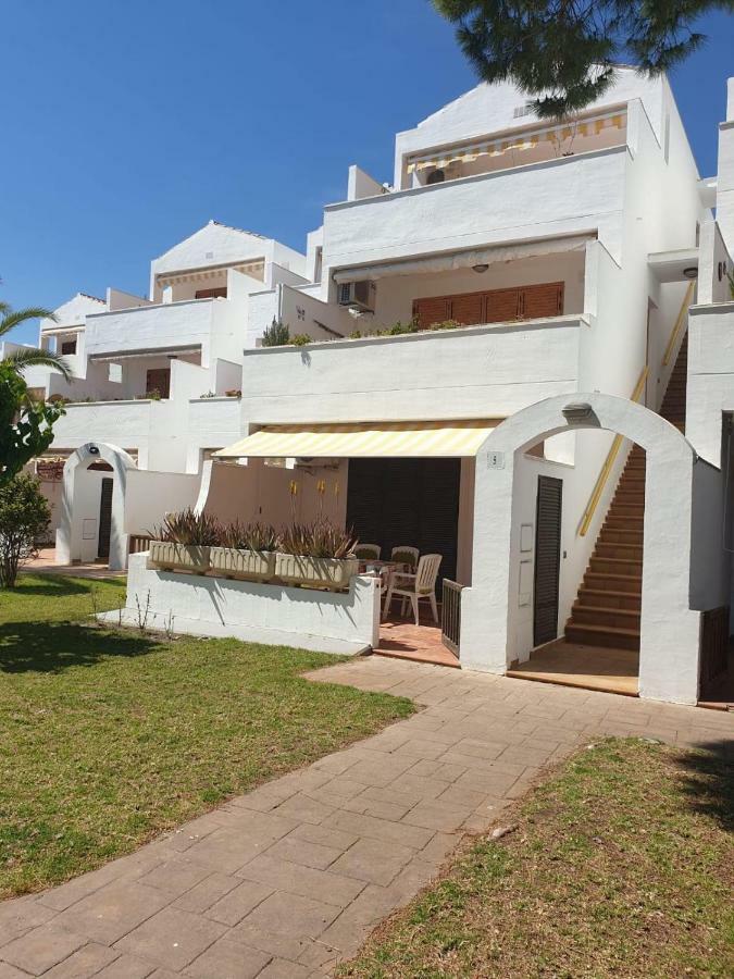 Апартаменти Sunflat Holidays Paradise Punta Prima Ла-Пінеда Екстер'єр фото